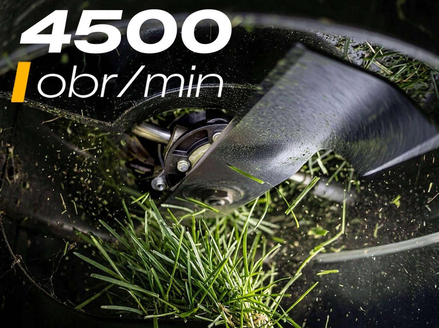 561100